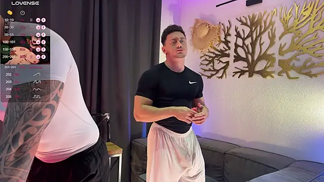 Snapshot of Justin_Hardy chatting on October 2025 09:38:01 PM Justin Hardy online show from October 2025 09:38:01 PM