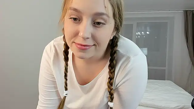 endlesssoffi online show from December 2024 10:00:01 PM