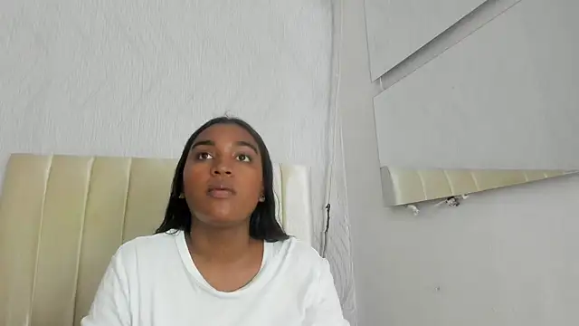 Snapshot of kayna_gomez chatting on April 2026 07:15:01 PM kayna gomez online show from April 2026 07:15:01 PM
