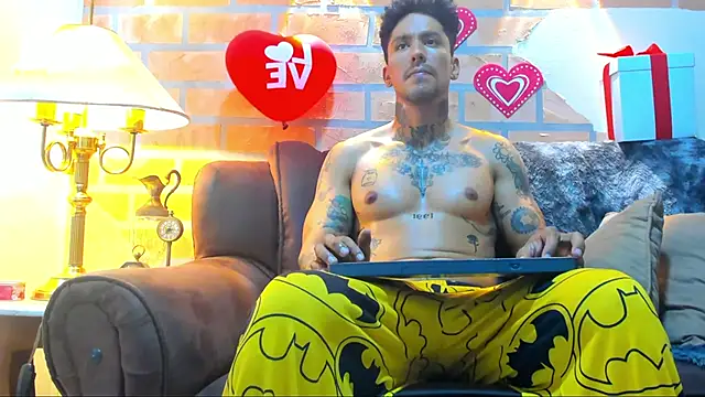 Snapshot of Dylanstonne chatting on February 2025 08:59:01 PM Dylanstonne online show from February 2025 08:59:01 PM