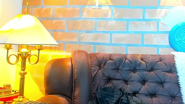 Snapshot of Dylanstonne chatting on February 2025 12:38:02 AM Dylanstonne online show from February 2025 12:38:02 AM