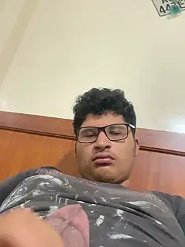 Snapshot of Ruk436 chatting on January 2025 11:27:01 PM Ruk436 online show from January 2025 11:27:01 PM