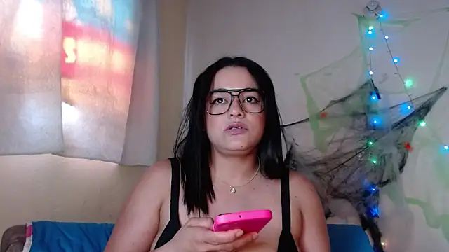 maraa lee online show from October 2025 06:36:01 PM