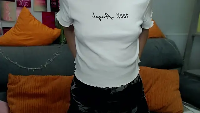 MilanaRoza online show from October 2025 05:52:01 PM