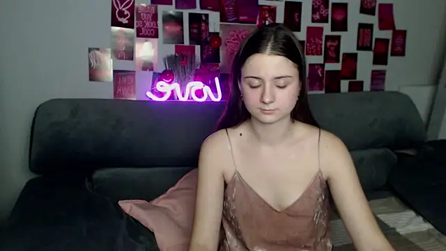 MilanaRoza online show from November 2025 06:04:02 PM