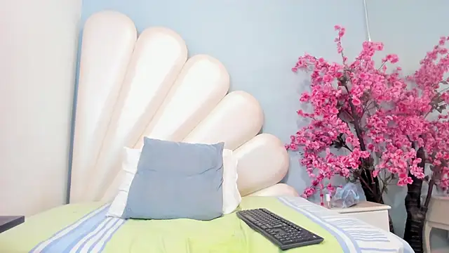 Snapshot of Ally_Parkeer_ chatting on March 2025 04:55:02 PM Ally Parkeer online show from March 2025 04:55:02 PM