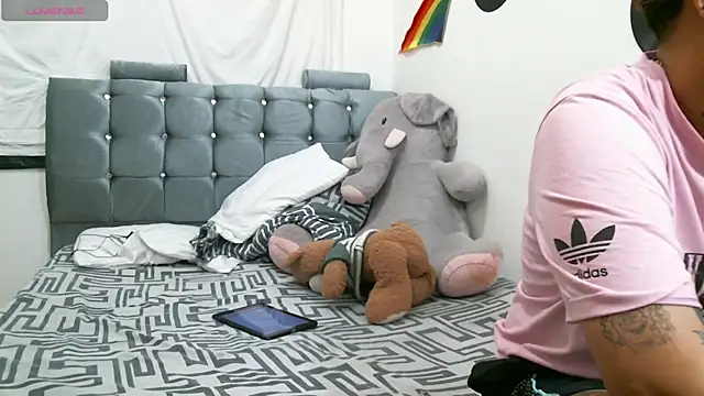 pamelaykamila online show from September 2025 05:53:01 AM