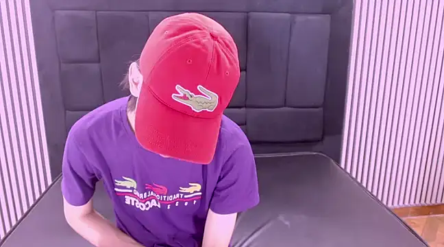 Eban Dustan online show from February 2025 11:04:02 PM