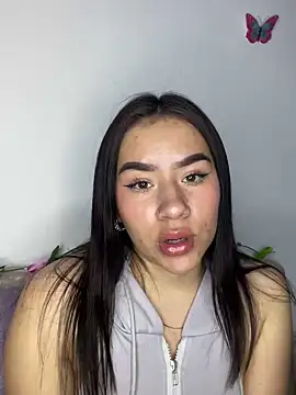 Snapshot of Im_Valen_Cute chatting on December 2024 11:46:02 PM Im Valen Cute online show from December 2024 11:46:02 PM