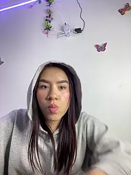 Snapshot of Im_Valen_Cute chatting on January 2025 10:17:02 PM Im Valen Cute online show from January 2025 10:17:02 PM