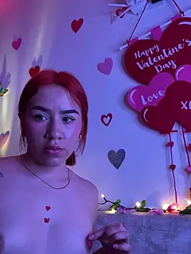 Snapshot of Im_Valen_Cute chatting on February 2025 11:37:01 PM Im Valen Cute online show from February 2025 11:37:01 PM
