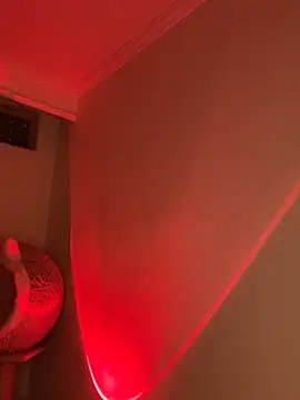 Im Valen Cute online show from November 2025 04:15:02 AM