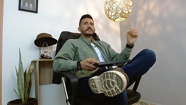 Reiko 85  online show from February 2025 07:55:01 PM