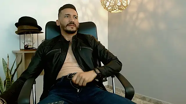 Reiko 85  online show from February 2025 09:36:01 PM