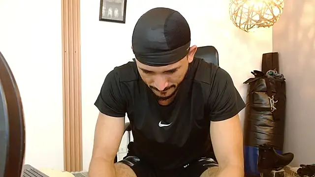 Reiko 85  online show from September 2025 02:39:02 PM