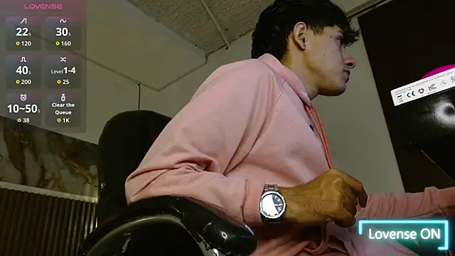 Dyla n18 online show from December 2025 05:09:01 PM