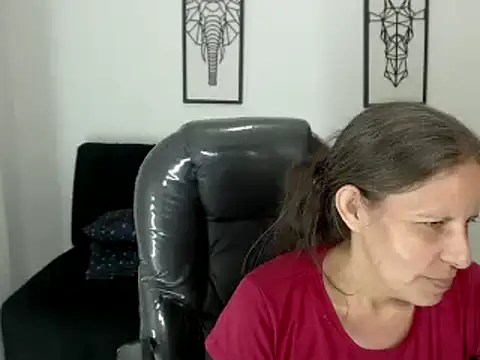 Snapshot of Milf_karlye chatting on January 2025 03:40:01 AM Milf karlye online show from January 2025 03:40:01 AM