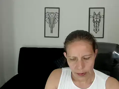 Snapshot of Milf_karlye chatting on January 2025 07:28:01 AM Milf karlye online show from January 2025 07:28:01 AM