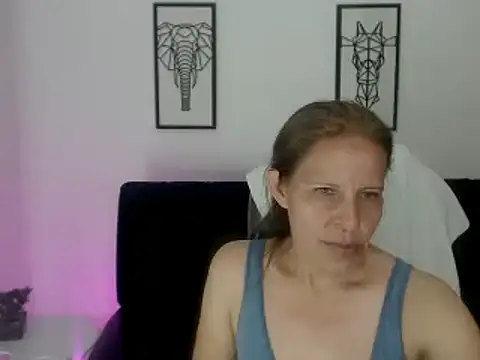 Snapshot of Milf_karlye chatting on February 2025 08:59:02 AM Milf karlye online show from February 2025 08:59:02 AM