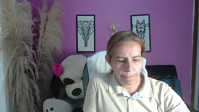 Snapshot of Milf_karlye chatting on September 2025 01:10:01 AM Milf karlye online show from September 2025 01:10:01 AM