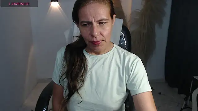 Milf karlye online show from January 2026 05:45:01 AM