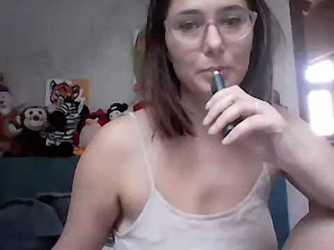 Snapshot of AmberElixir chatting on January 2025 01:11:01 PM AmberElixir online show from January 2025 01:11:01 PM