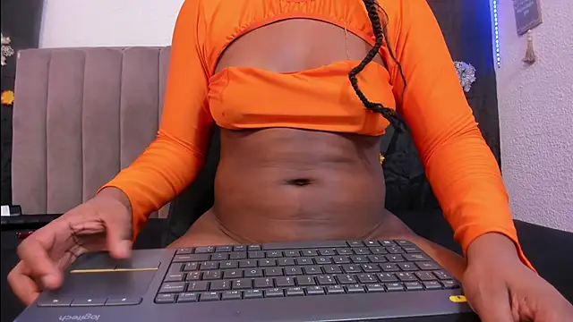 Snapshot of DeisyHarper chatting on February 2026 02:38:01 PM DeisyHarper online show from February 2026 02:38:01 PM