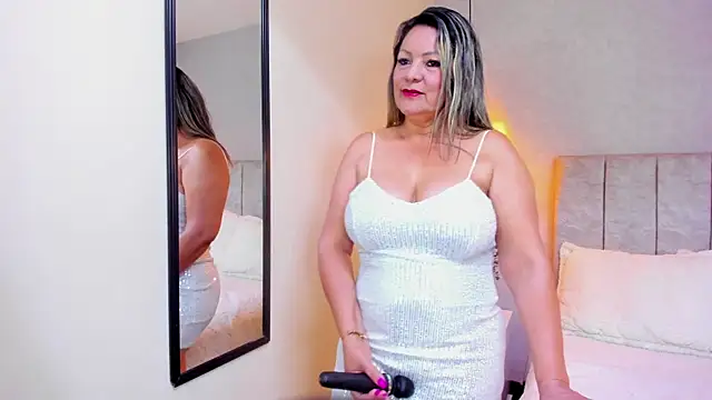tutu milf online show from October 2025 07:23:01 PM