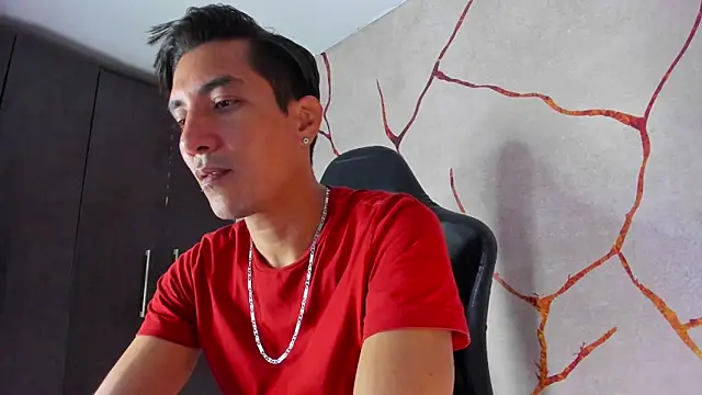 Snapshot of EdwardVlad chatting on December 2024 07:15:02 PM EdwardVlad online show from December 2024 07:15:02 PM