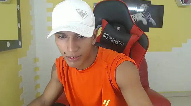 mau elixxx online show from January 2025 05:44:01 PM