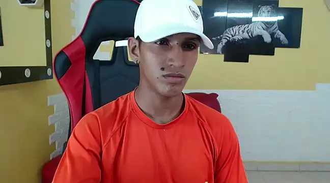 mau elixxx online show from January 2025 03:13:01 AM