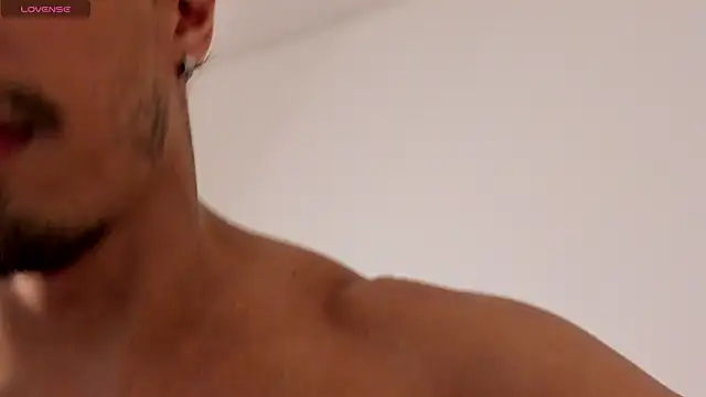 Lorenzoferrec online show from December 2025 12:04:01 AM