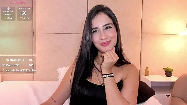 Snapshot of Amiirra_ chatting on February 2025 12:30:01 AM Amiirra online show from February 2025 12:30:01 AM