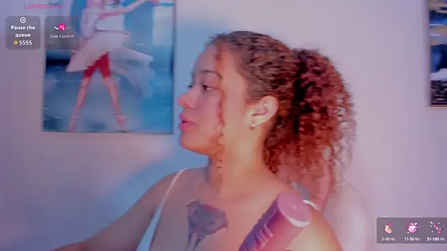 zulyjones online show from September 2025 12:10:02 PM