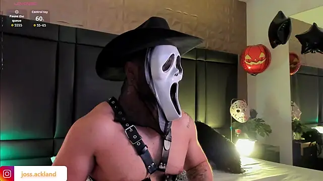 Snapshot of JossAckland chatting on October 2025 07:59:01 PM JossAckland online show from October 2025 07:59:01 PM