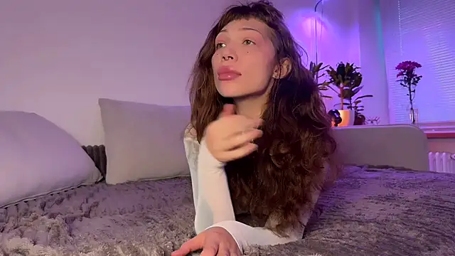 PaulaPratt online show from November 2025 06:12:02 AM