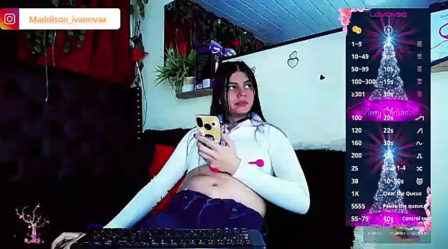 Snapshot of Madisson_Ivanova chatting on December 2024 05:26:02 AM Madisson Ivanova online show from December 2024 05:26:02 AM
