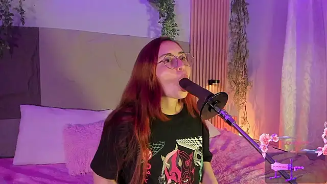 centaurigirl online show from February 2026 04:08:01 AM