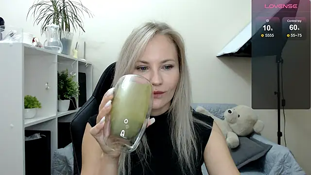 Sunny bunny6 online show from September 2025 04:58:01 AM