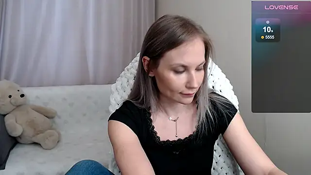 Snapshot of Sunny_bunny6 chatting on May 2026 05:03:02 AM Sunny bunny6 online show from May 2026 05:03:02 AM