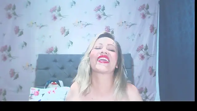 Paris Squirt  online show from September 2025 08:58:02 PM