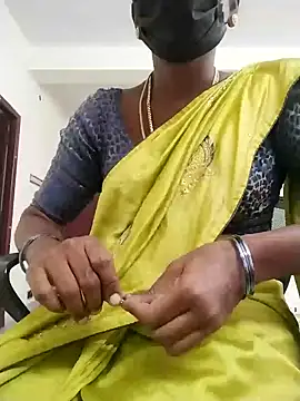 Snapshot of Preethytamilsexy chatting on January 2025 12:29:01 PM Preethytamilsexy online show from January 2025 12:29:01 PM