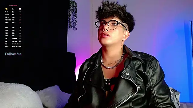 LyleBennett  online show from October 2025 10:19:02 AM