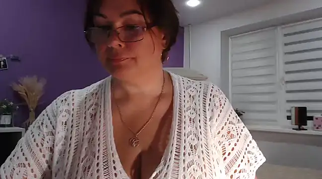 Nora Star online show from January 2025 04:57:01 PM