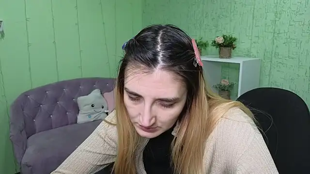 Nika Kitten online show from December 2025 10:43:01 AM