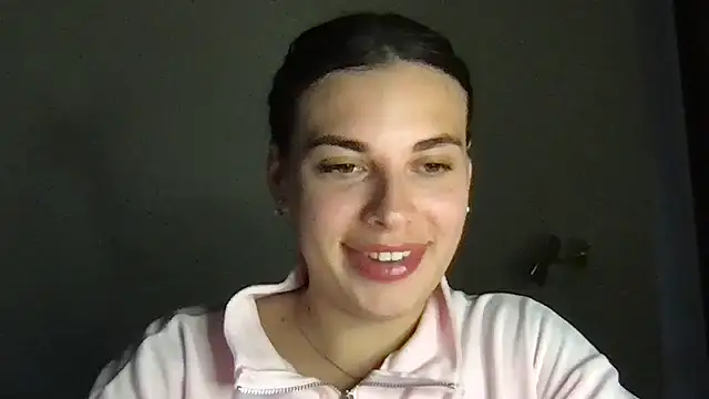 Snapshot of MoonriseGoddess chatting on May 2026 04:15:02 PM MoonriseGoddess online show from May 2026 04:15:02 PM