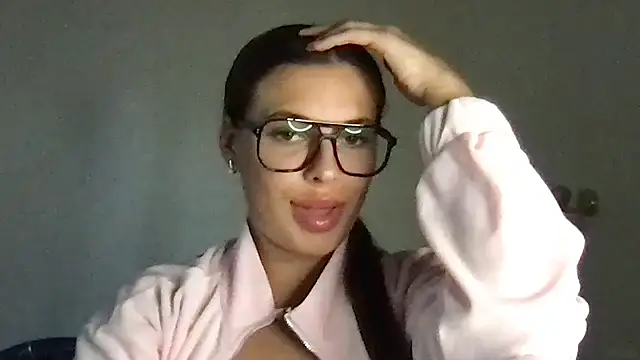 Snapshot of MoonriseGoddess chatting on June 2026 03:50:01 PM MoonriseGoddess online show from June 2026 03:50:01 PM