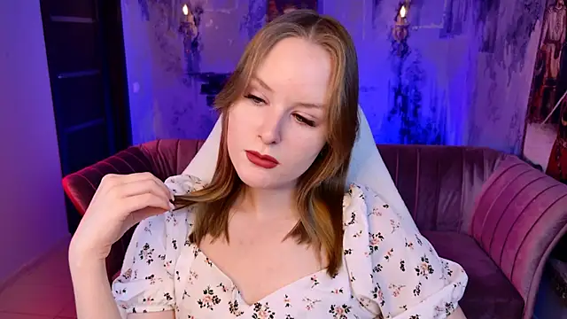 VivienLeeigh online show from May 2026 05:37:01 AM