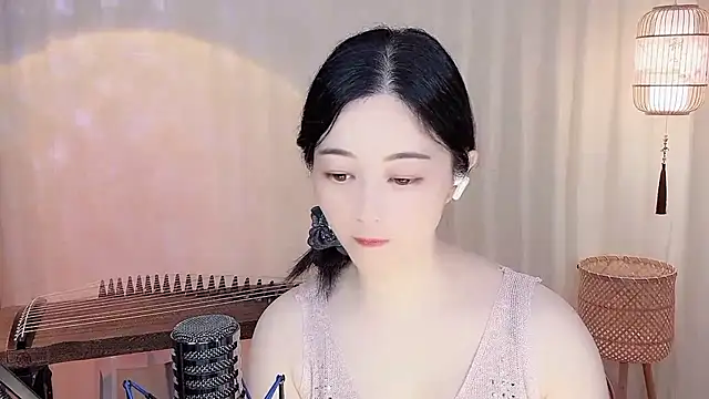 Snapshot of Tian-xin-999 chatting on May 2026 05:23:02 PM Tian-xin-999 online show from May 2026 05:23:02 PM