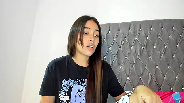 AriaMontgomery online show from January 2025 11:34:01 AM